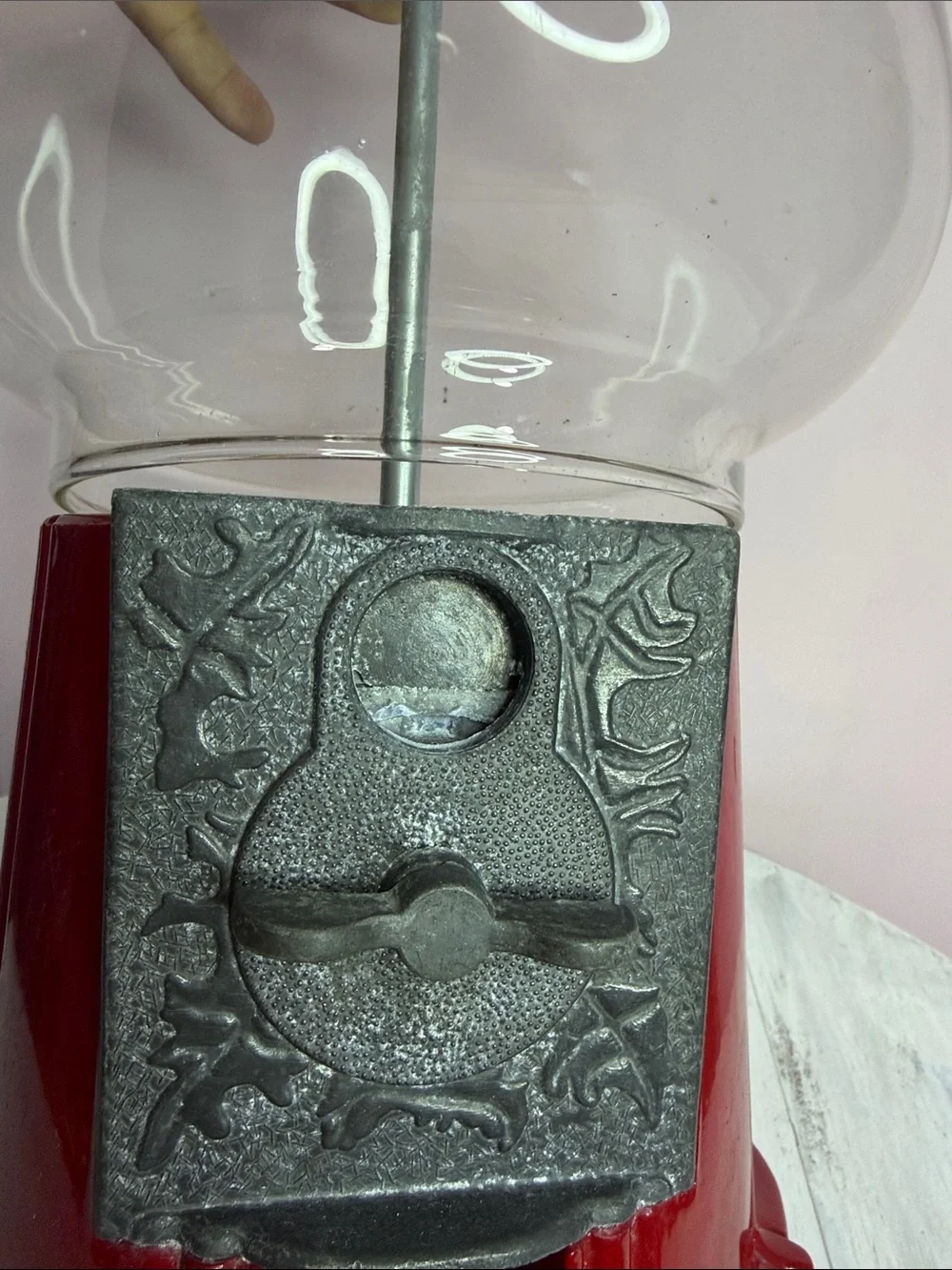 Tai Red Candy/Gumball Dispenser with Clear Globe